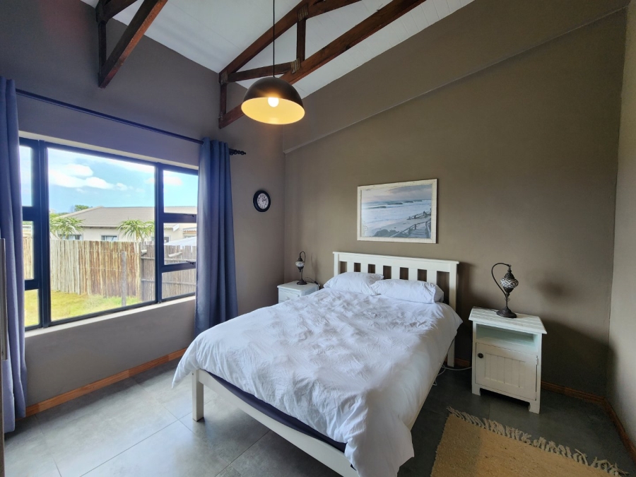 3 Bedroom Property for Sale in Paradise Beach Eastern Cape